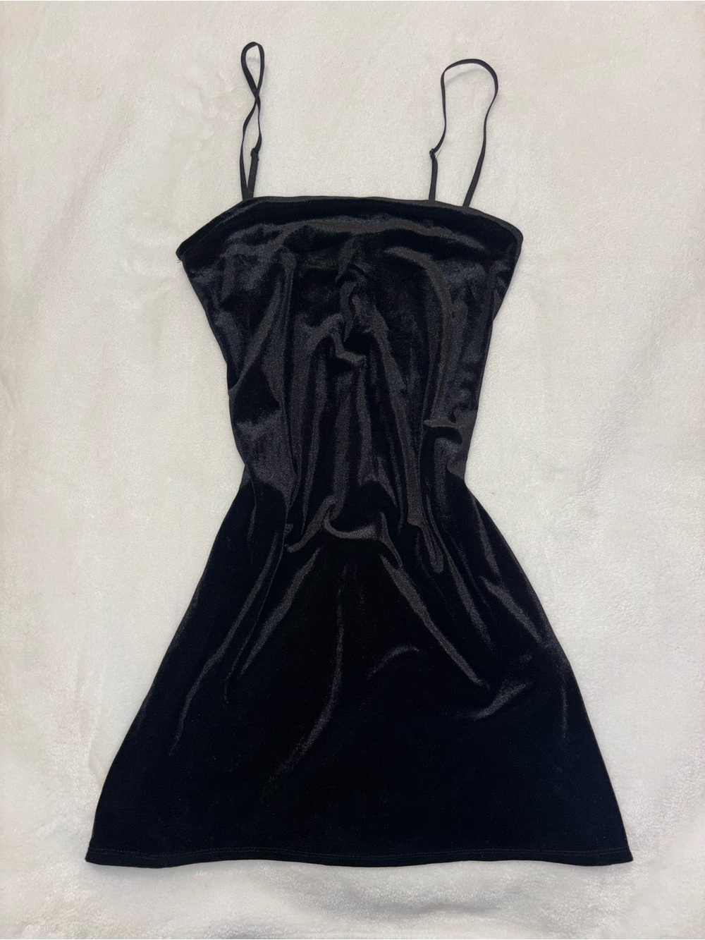 women’s Forever 21 black velvet mini dress size small